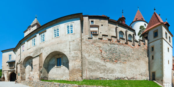 Крепостная стена замка Кршвоклат